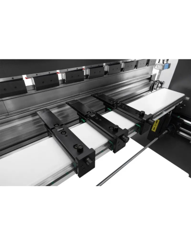 Presa hidraulica CNC PB 300x4000 pentru indoire precisa