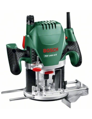 Bosch POF 1400 ACE in actiune, frezare precisa lemn