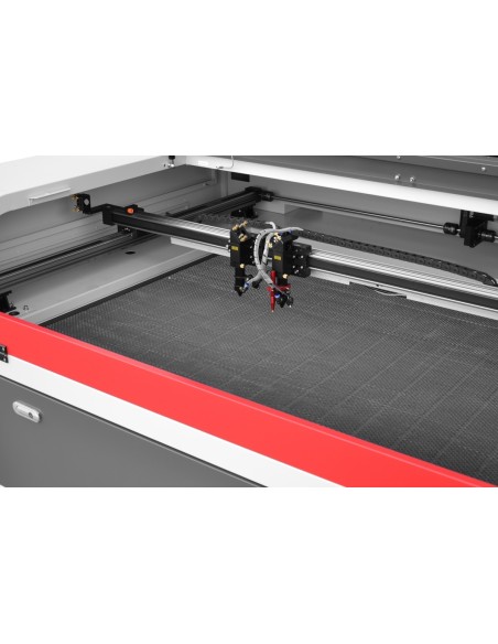 Laser CO2 Cormak LC 1390ZD2, precizie la taiere si gravare