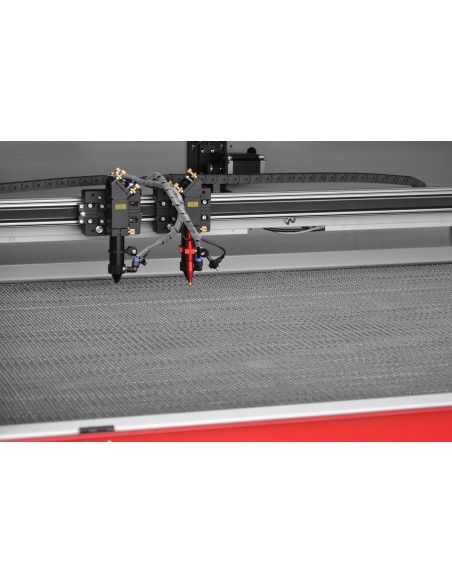 Laser CO2 Cormak LC 1390ZD2, precizie la taiere si gravare